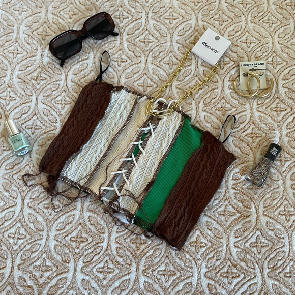 Color Block Top-Stitching Lace Up Front Cropped Tube Top - Picture 7 of 12